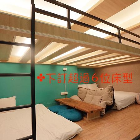 Bird Series B&B&Hostel複合式民宿#本國旅客須先匯款 Tainan Esterno foto
