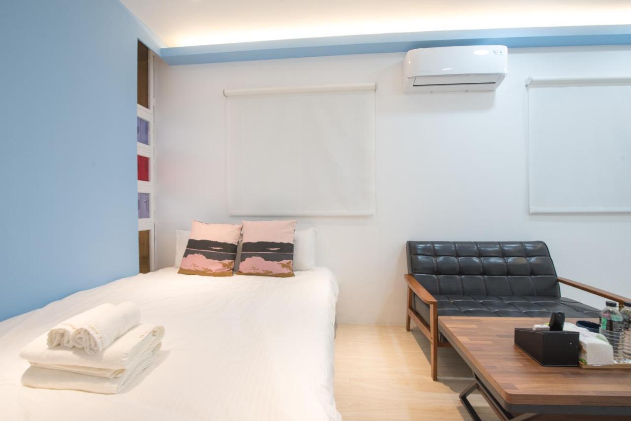 Bird Series B&B&Hostel複合式民宿#本國旅客須先匯款 Tainan Esterno foto